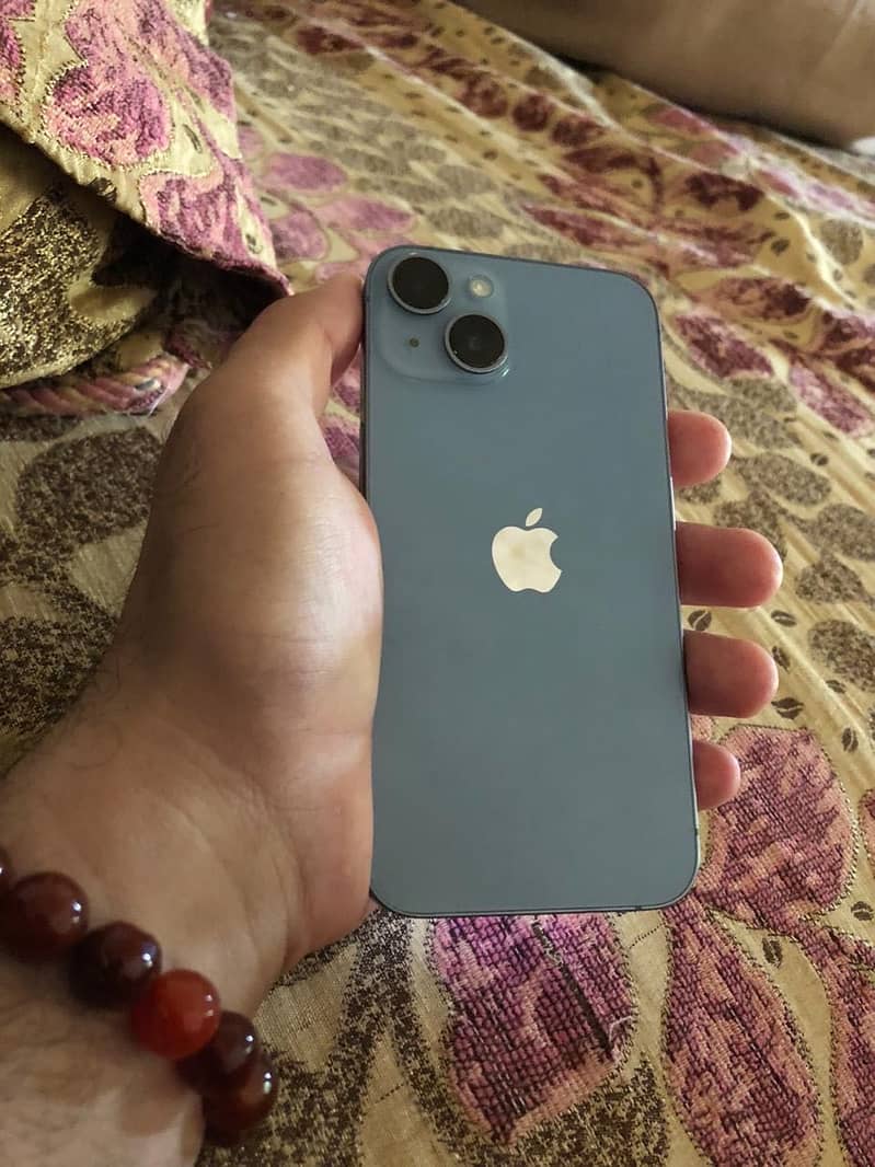 Apple iPhone 14 3