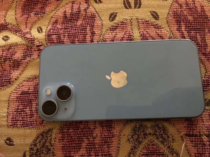 Apple iPhone 14 4
