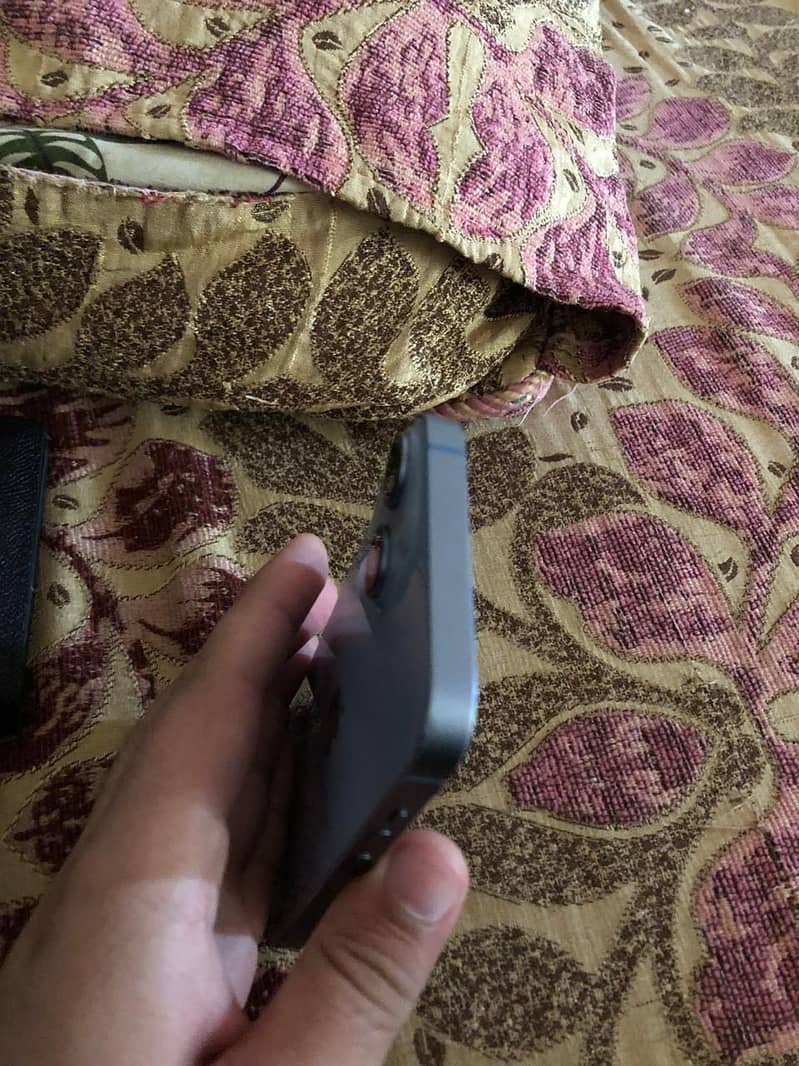 Apple iPhone 14 8