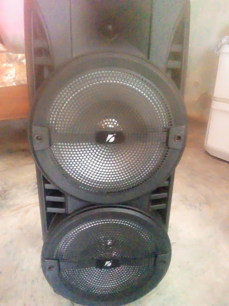 BLUETOOTH SPEAKER 4