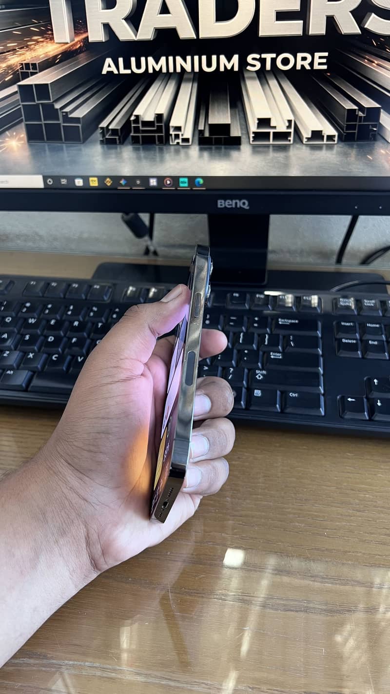 Apple iPhone 13 Pro 2