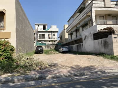 10 Marla Prime Location Level Plot Passion Utility Charges Paid