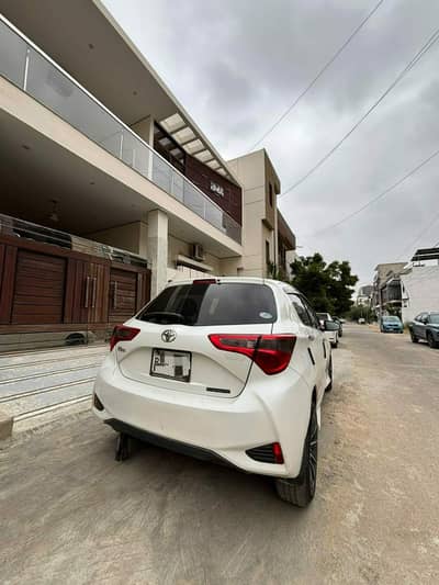 Toyota Vitz 19/22 F Push Start