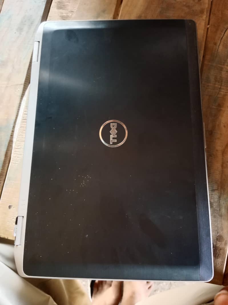 Laptop 0