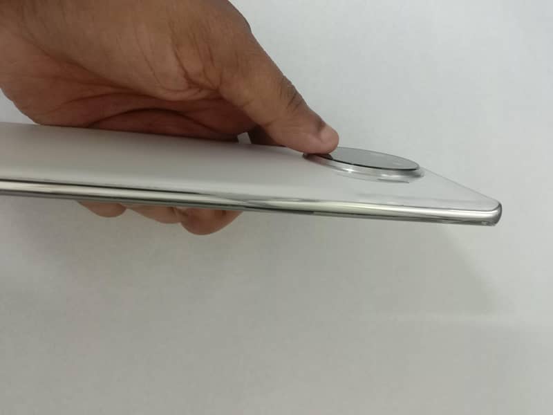 Tecno Spark 20 Pro Plus 2