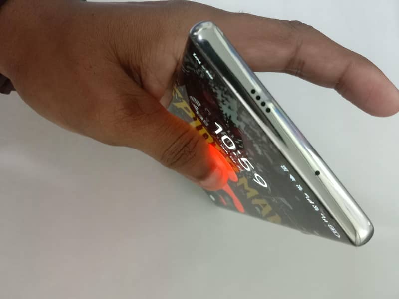 Tecno Spark 20 Pro Plus 4