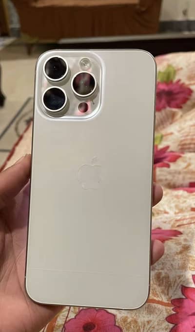 Apple iPhone 15 Pro Max