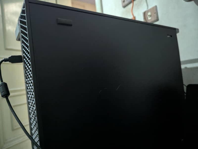 Dell Precision 7820 Tower 2