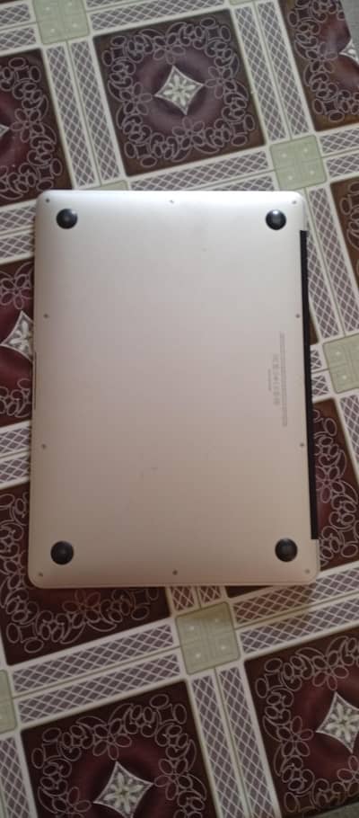 MacBook air 13";mid 2011