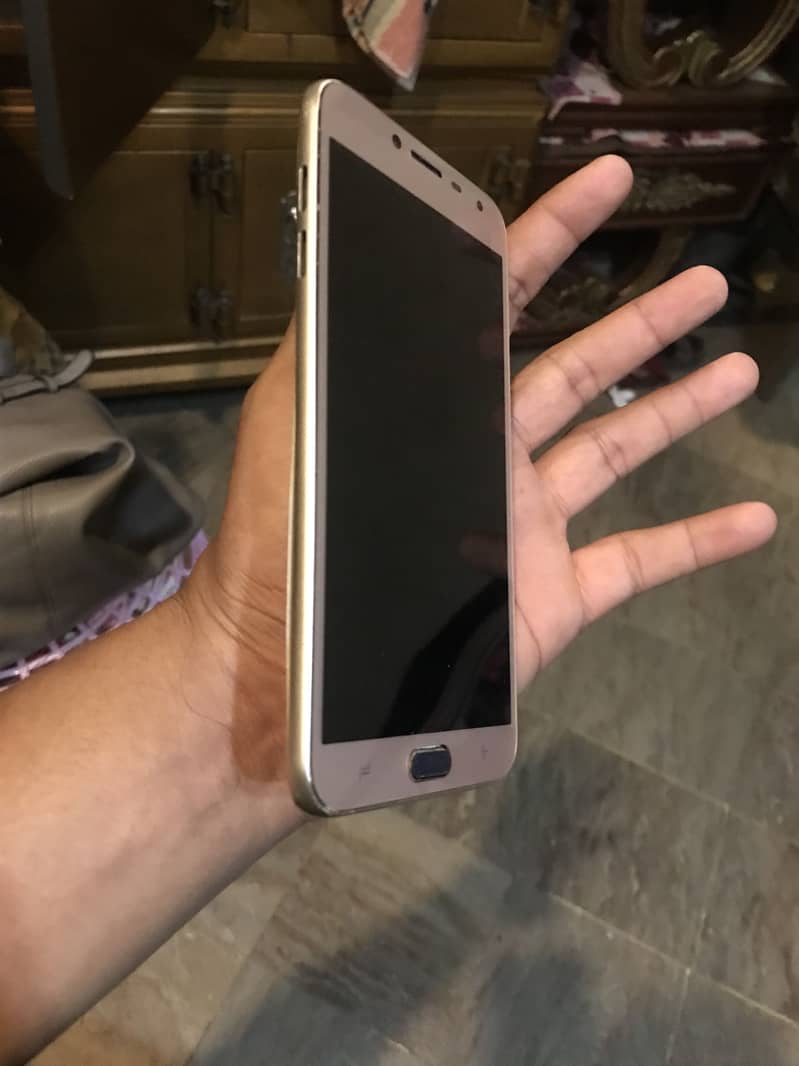J4 plus 1
