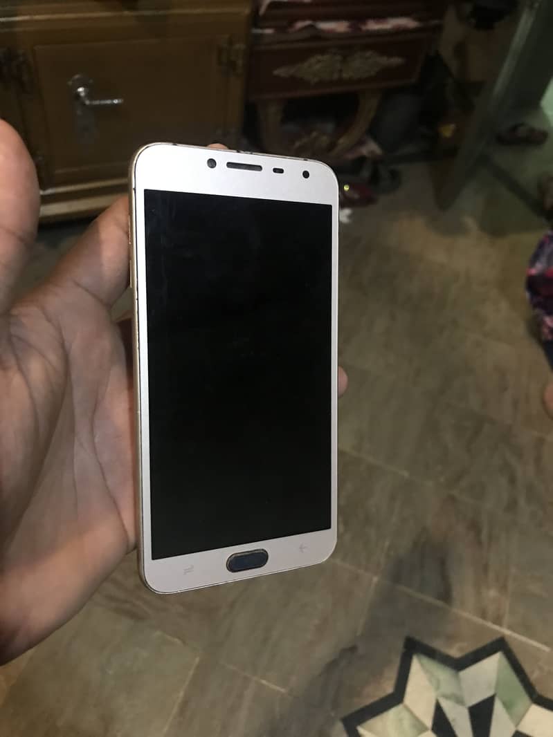 J4 plus 3
