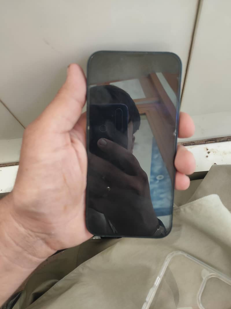 Apple iPhone 13 1
