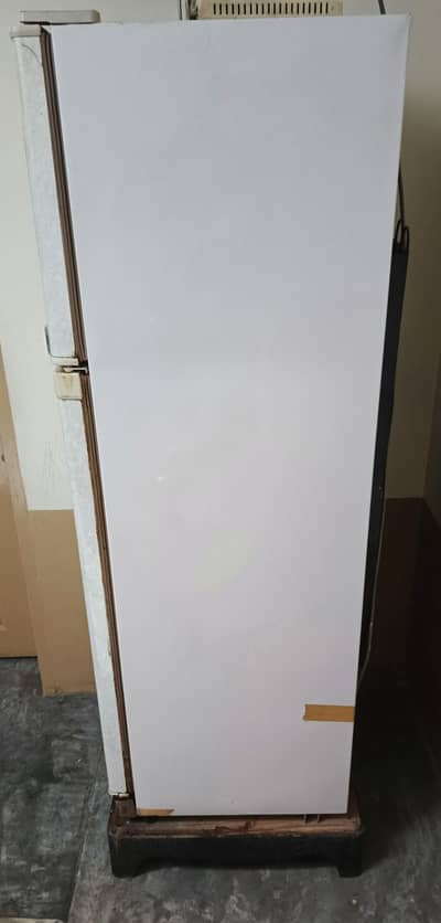 Dawlance full size Double Door Refrigerator