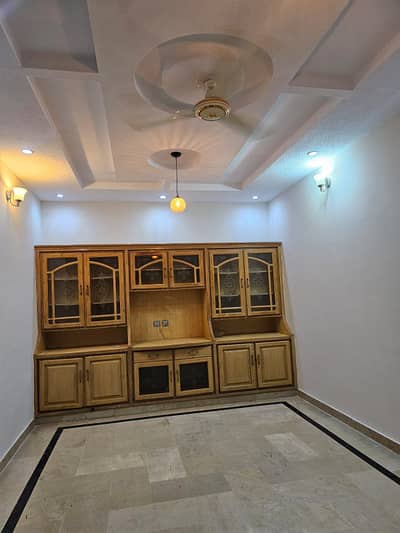 10 Marla upper portion available for rent in Islamabad