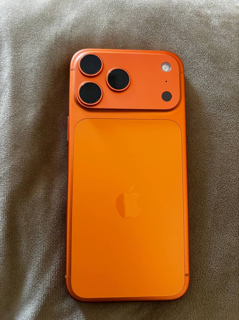 Apple iPhone 17 Pro Max 0