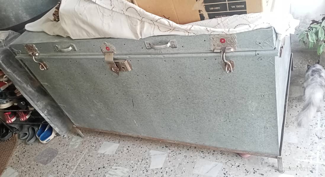 Trunk Box 2