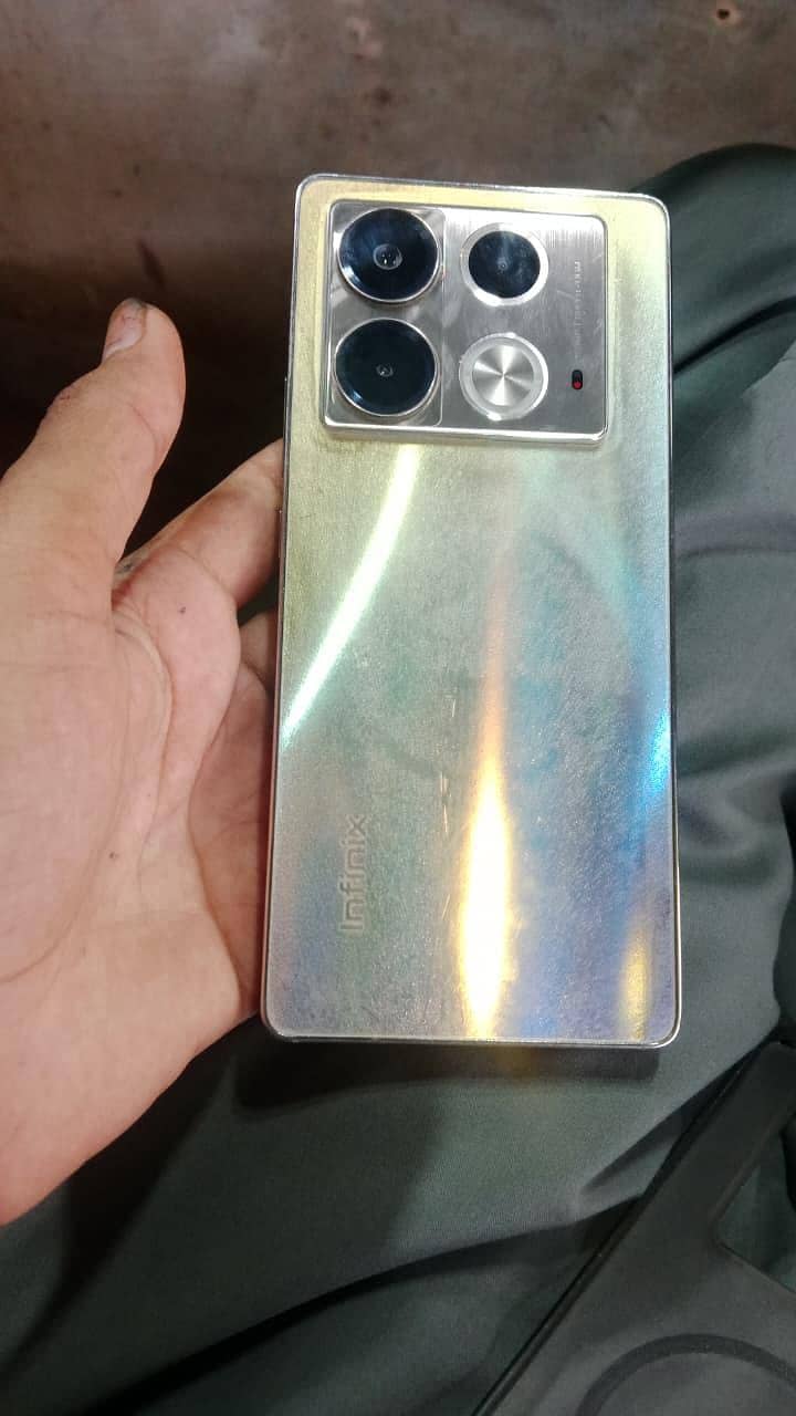Infinix Note 40 2