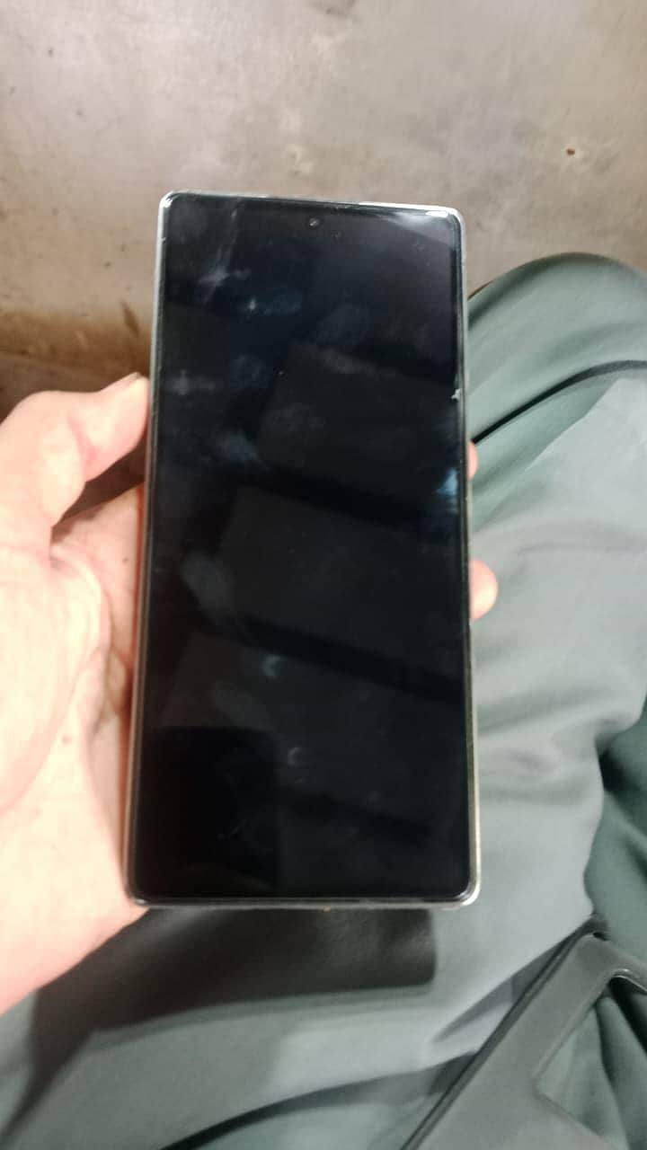 Infinix Note 40 5