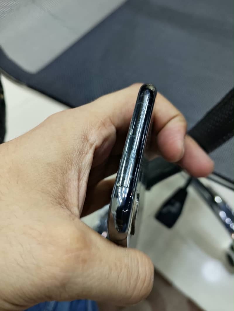 Apple iPhone X 0