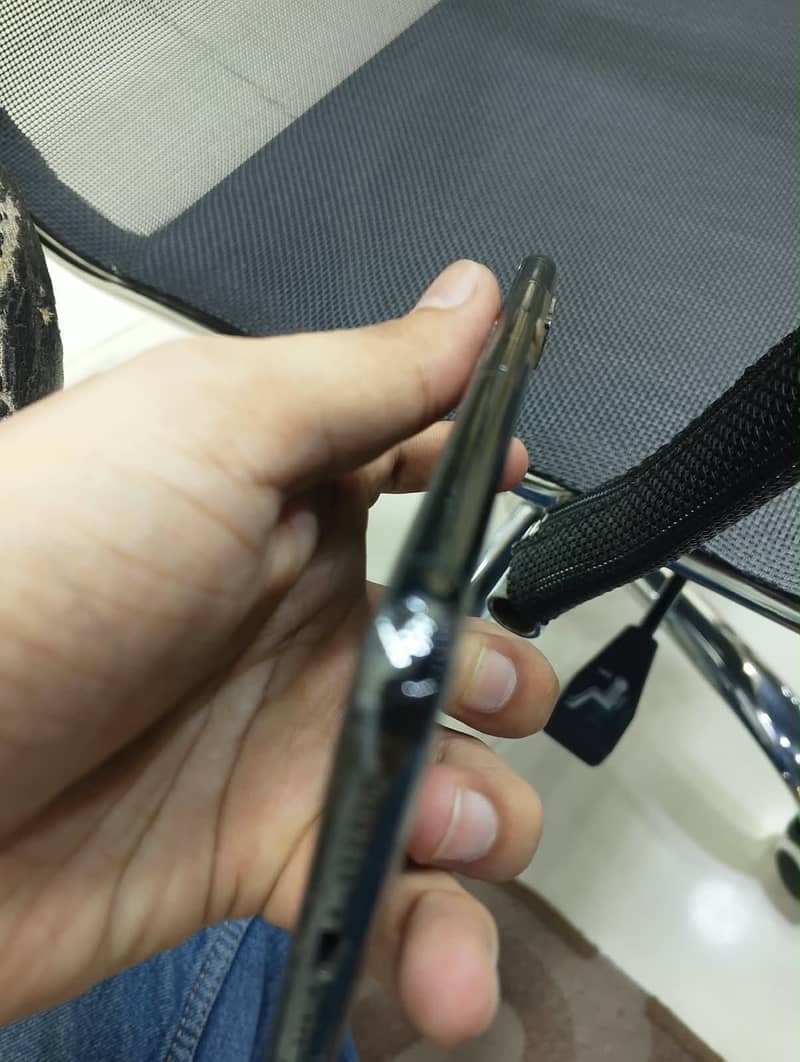 Apple iPhone X 2