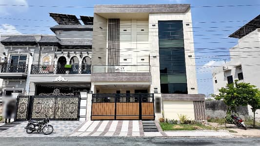 10 Marla Brand New Home For Sale