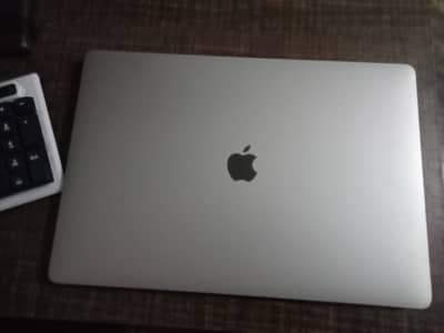 MacBook Pro 2019 16-inch Intel — 10/10 Condition 