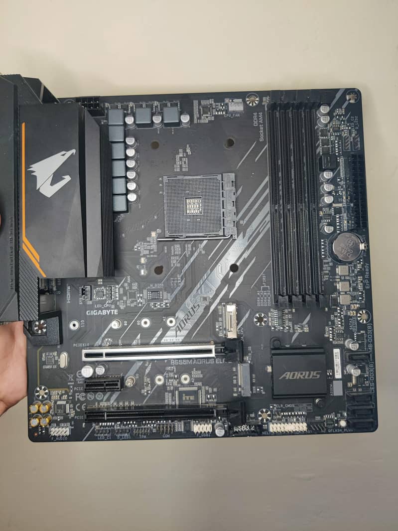 selling some pc items 16