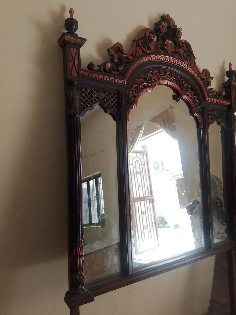 without mirror dressing frame 0