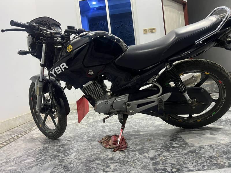 YBR 125 2