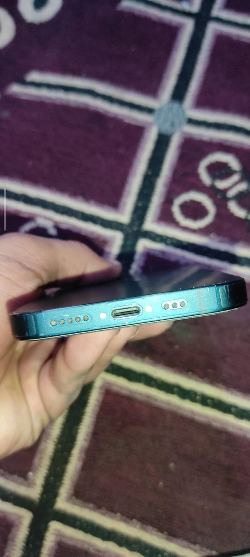 Apple iPhone 13 2