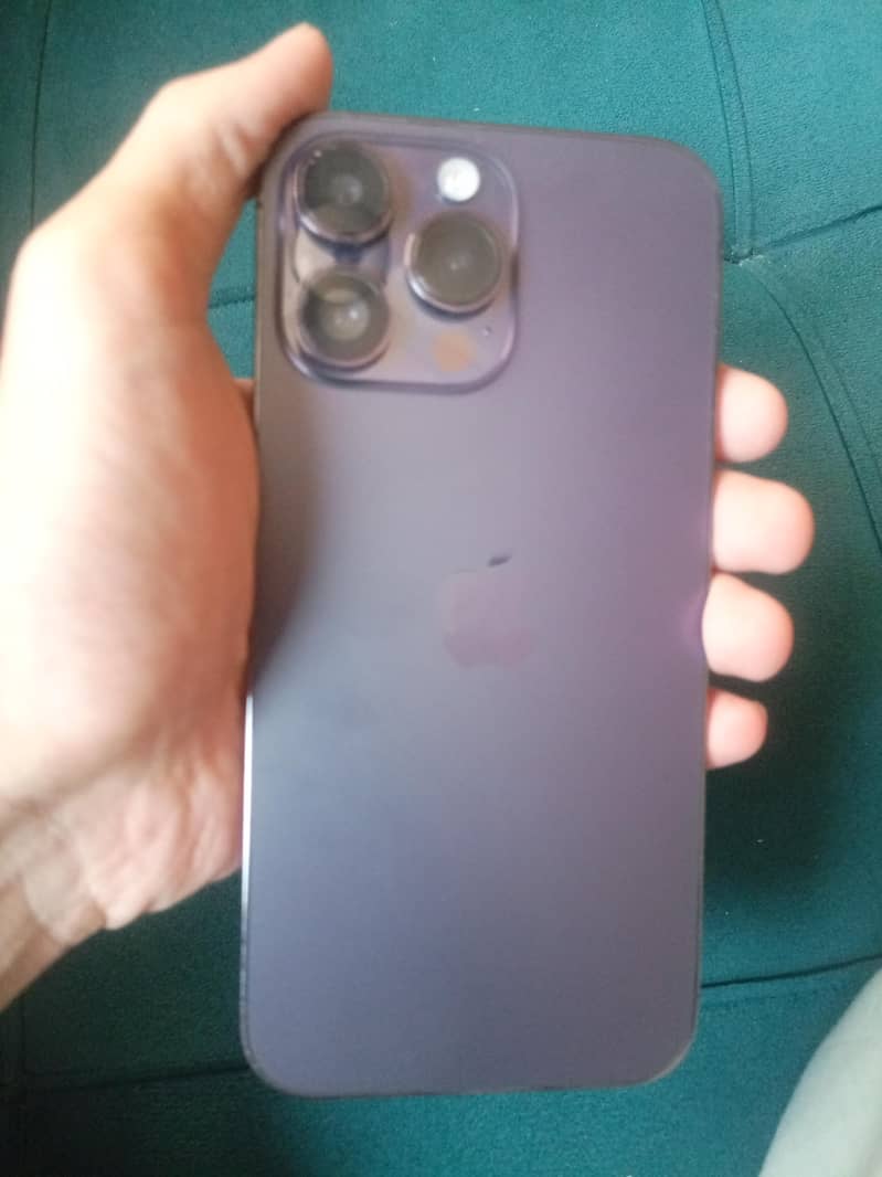Apple iPhone 14 Pro Max 0