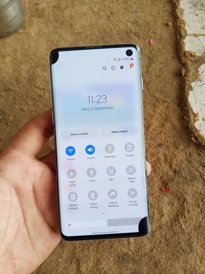 Samsung Mobile S10