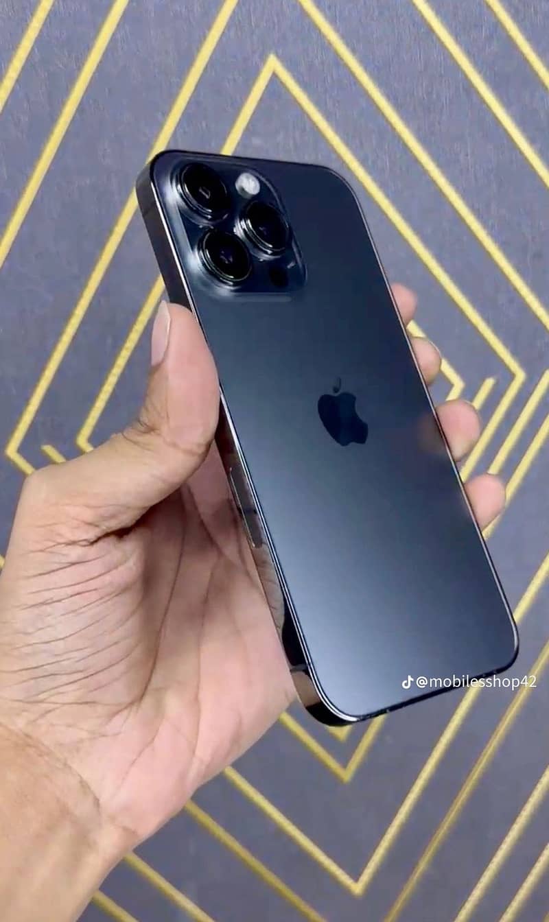 Apple iPhone 13 Pro 1