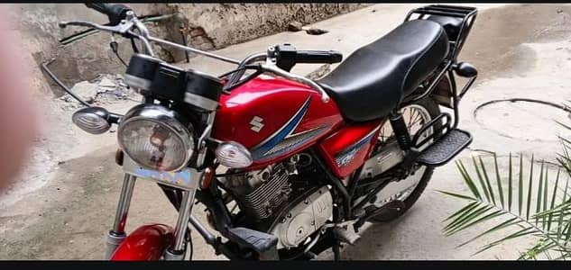 Suzuki GS 150 Red (2023) - 16,000 KM Driven - Lush Condition