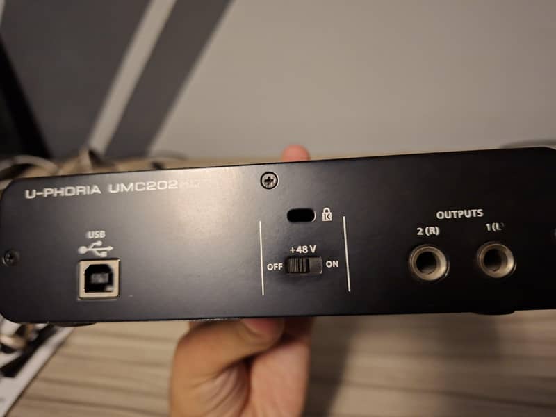Behringer U-PHORIA UMC202HD Audio Interface 1