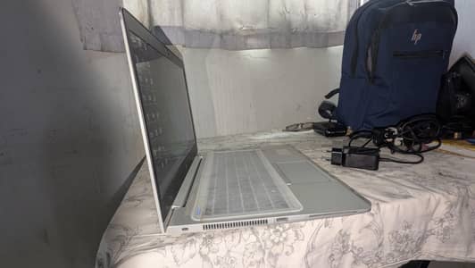 HP Ryzen 5 PRO 745 G6