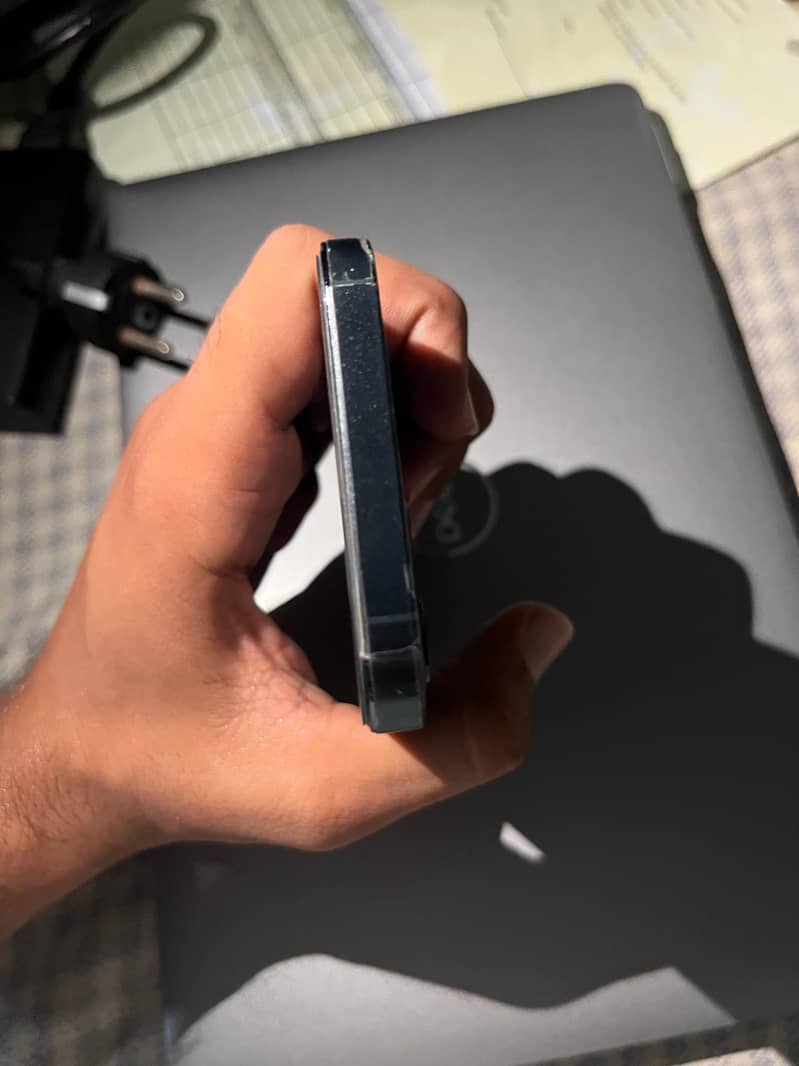 Apple iPhone 12 Pro 2