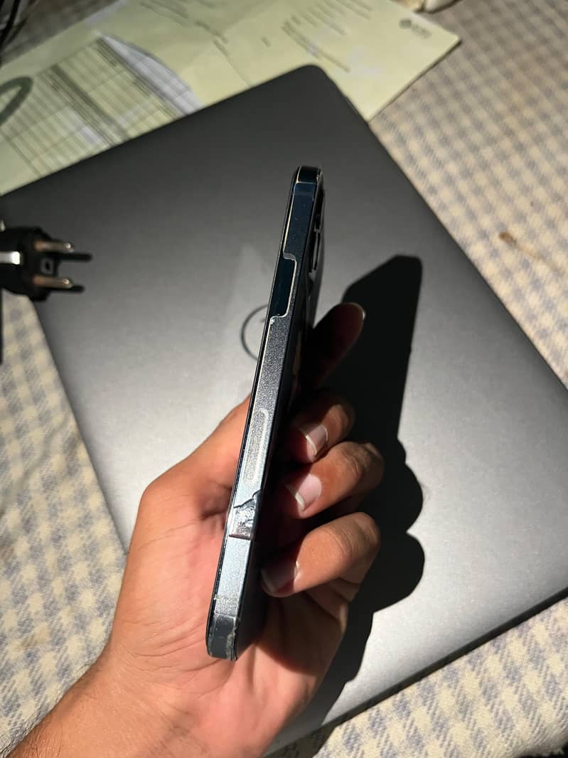 Apple iPhone 12 Pro 6