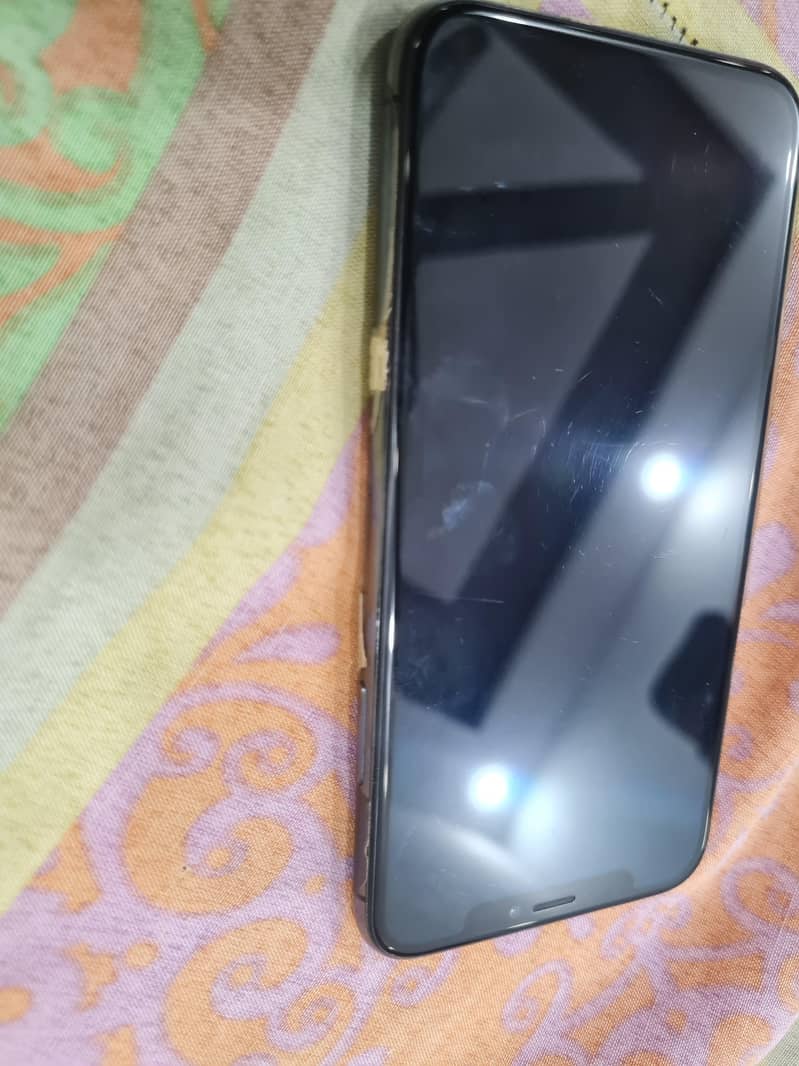 Apple iPhone XS 10
