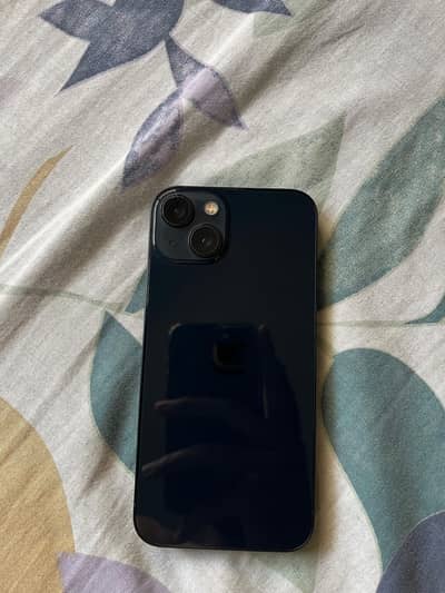 Apple iPhone 13
