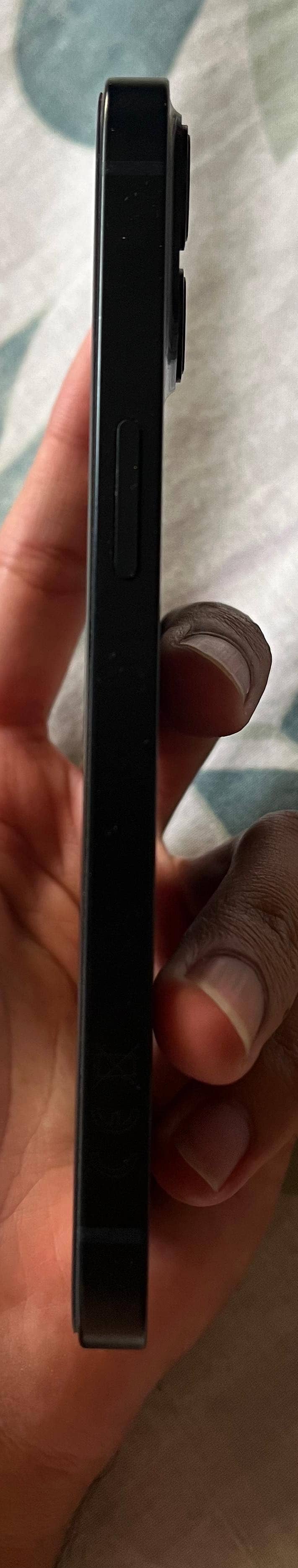 Apple iPhone 13 2
