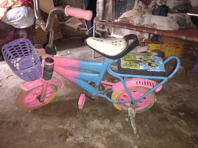 kids cycle beautiful