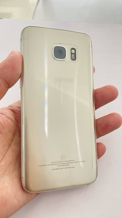Samsung Mobile S7 Edge