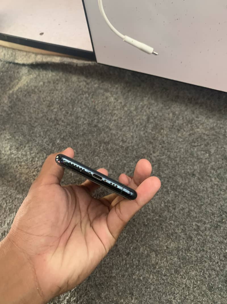 iPhone 11 pro 2