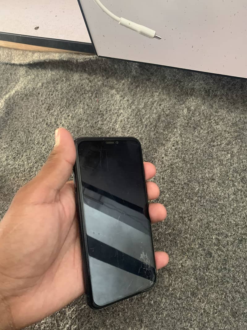 iPhone 11 pro 3