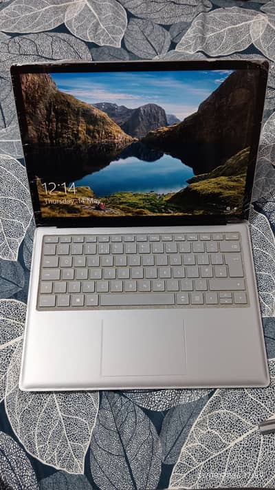 Microsoft Surface Laptop 2 – Core i7 8th Gen | 8GB RAM | 256GB SSD