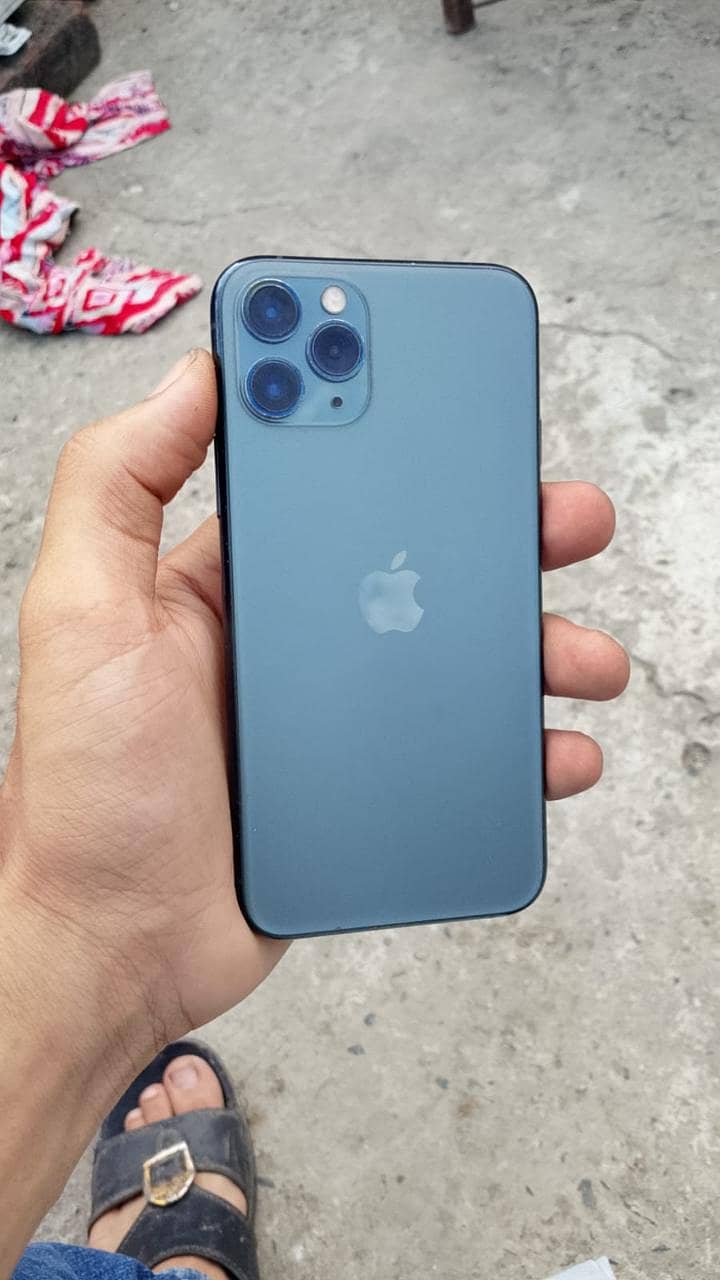 Apple iPhone 11 Pro 3