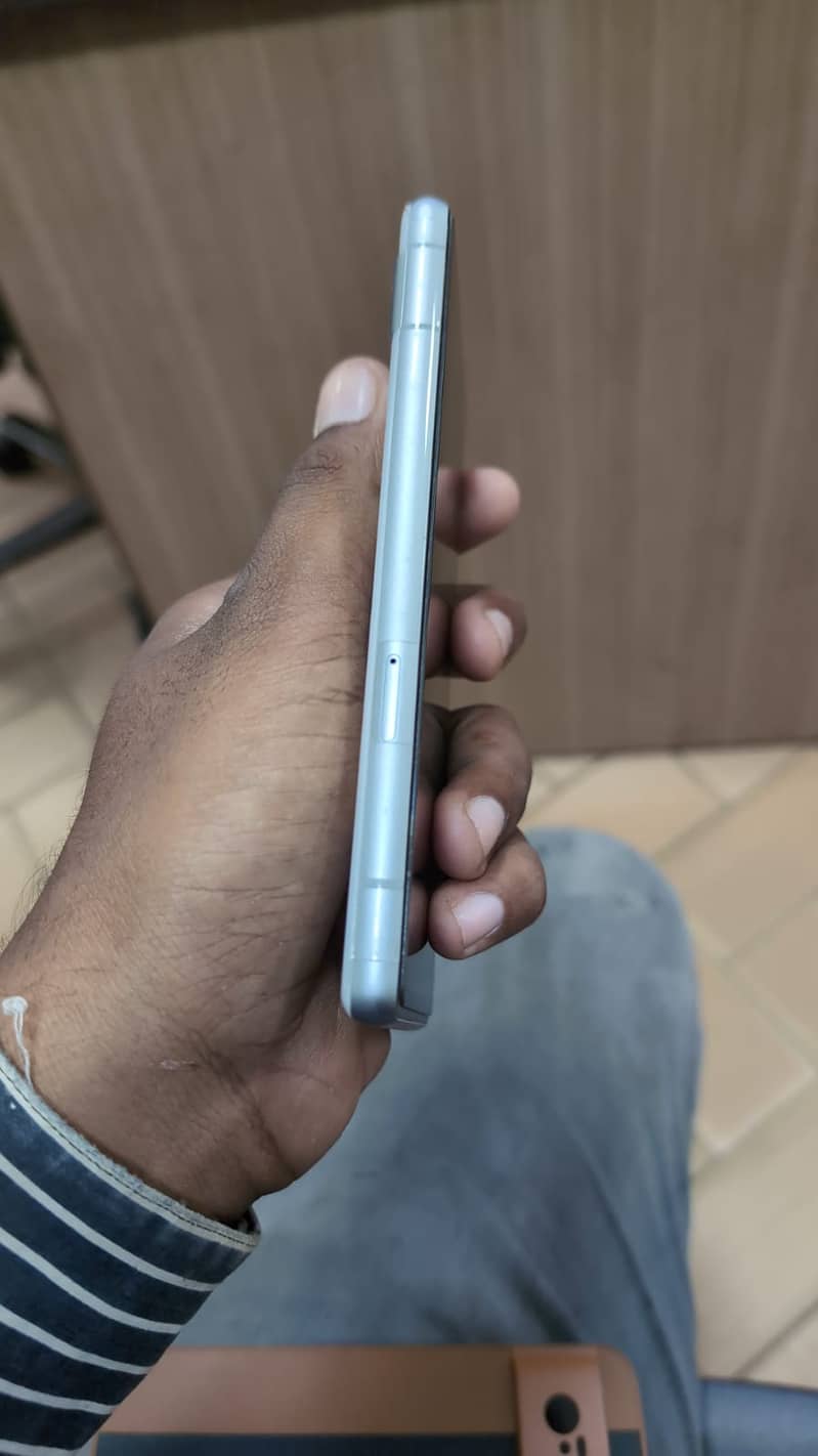 Google Pixel 7a 1