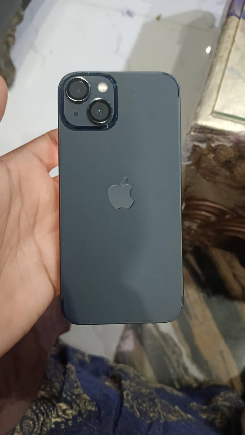 Apple iPhone 13 4