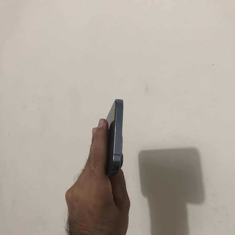Apple iPhone 13 Pro Max 2